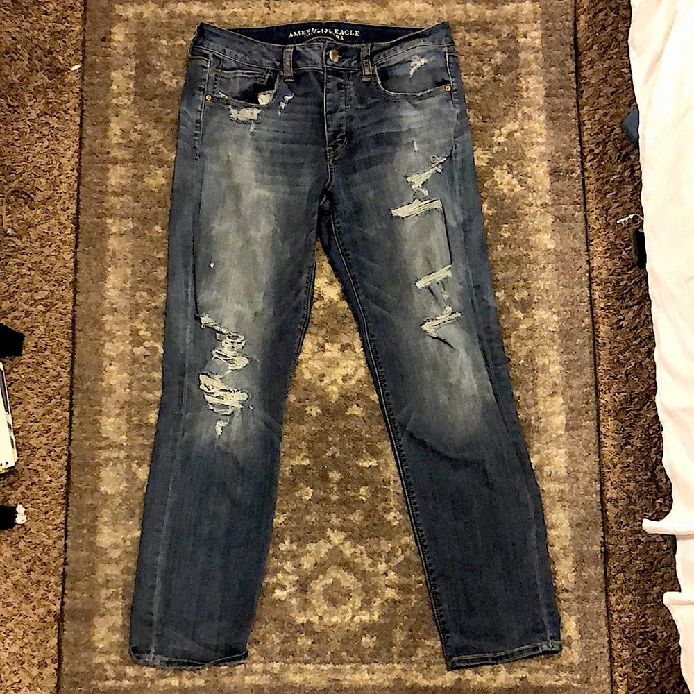 American Eagle Ripped Jeans, Super Super Stretch, Tomgirl style, size 8 Regular